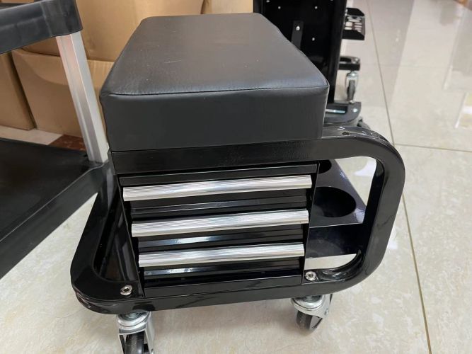 Heavy Duty Workshop Workbench